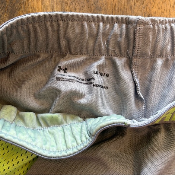 Under Armour Women's Athletic Shorts - Gray and Purple 2 pack Size Large - Picture 6 of 6